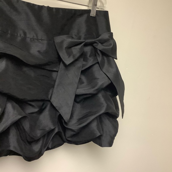 Gorgeous Black Multi Tiered Skirt NWOT Size 5 - Picture 2 of 6